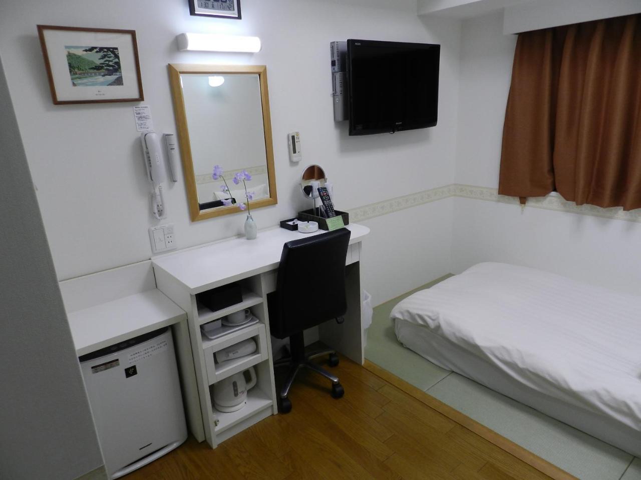 Hotel Check In Shijokarasuma Kyōto Exterior foto